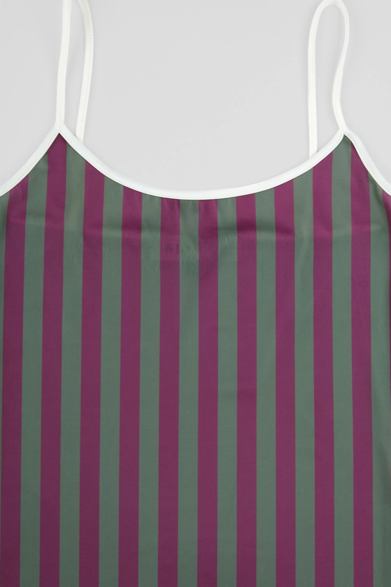 STRAPPED TOP- PURPLE - GREEN - Image 4